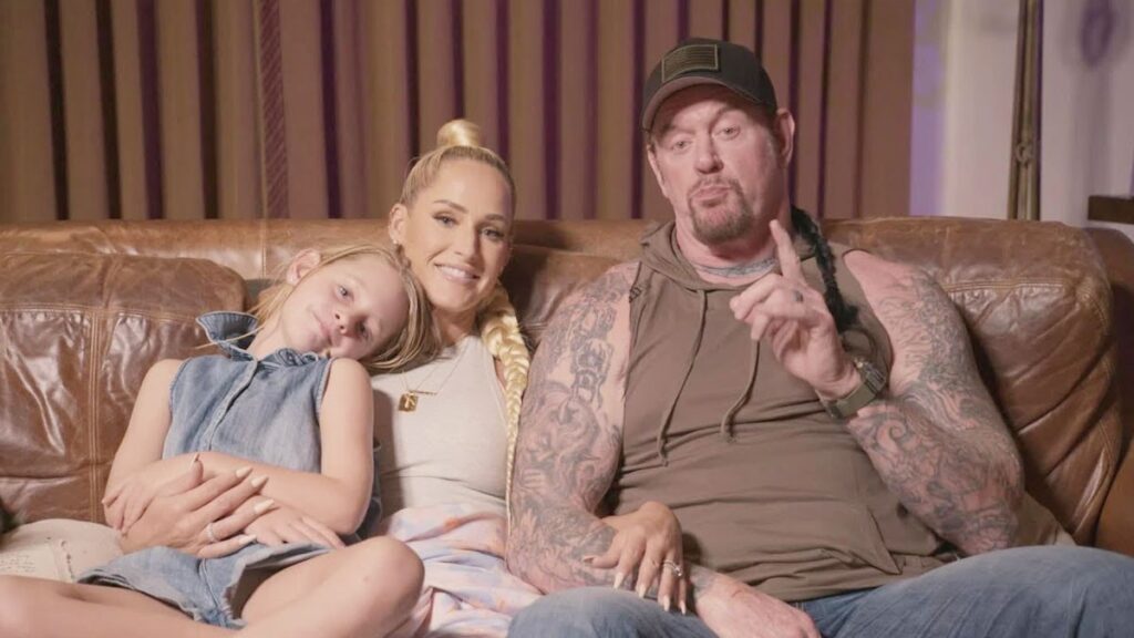 Michelle McCool and Wrestler The Undertaker with daughter Wellinfoprovider